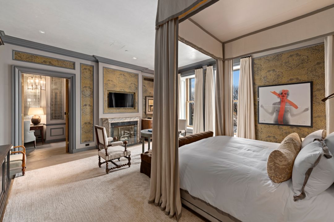 Plaza Hotel Astor Suite Master Canopy Bed