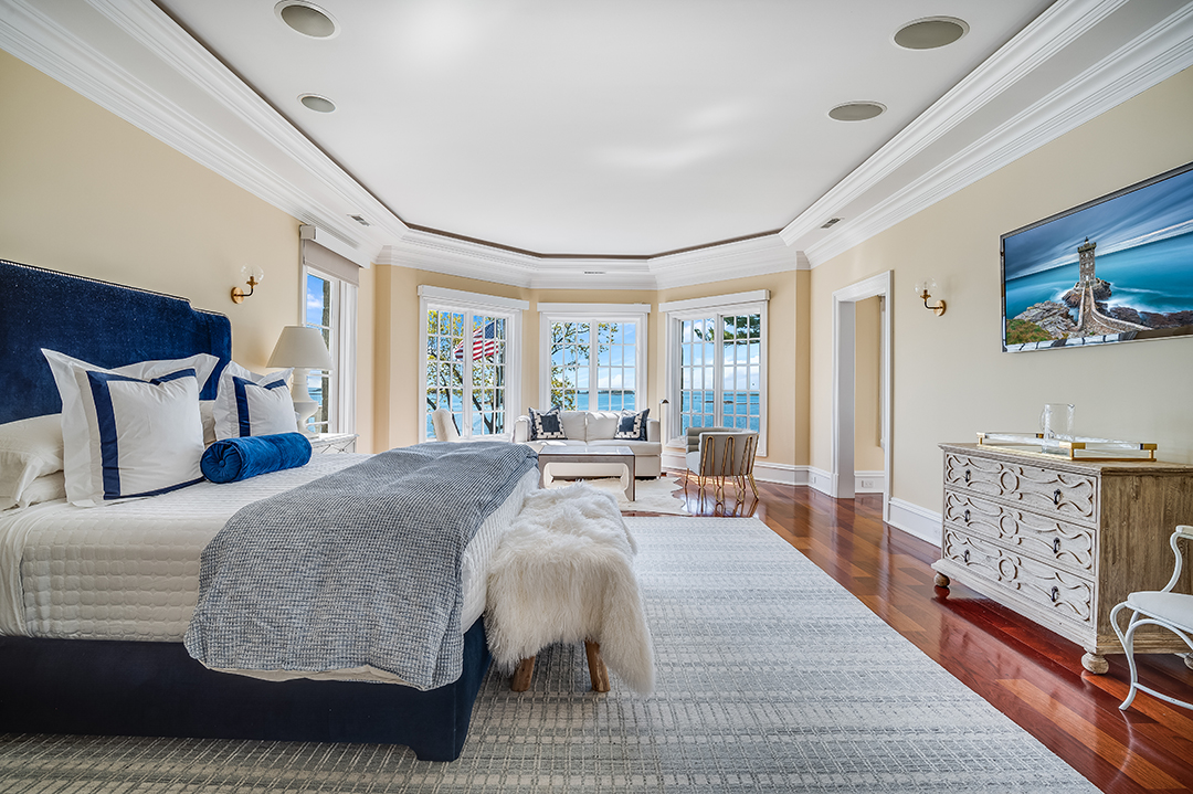 Extraordinary Waterfront Home With Playful Style Lists In Norwalk Ct Main Bedroom