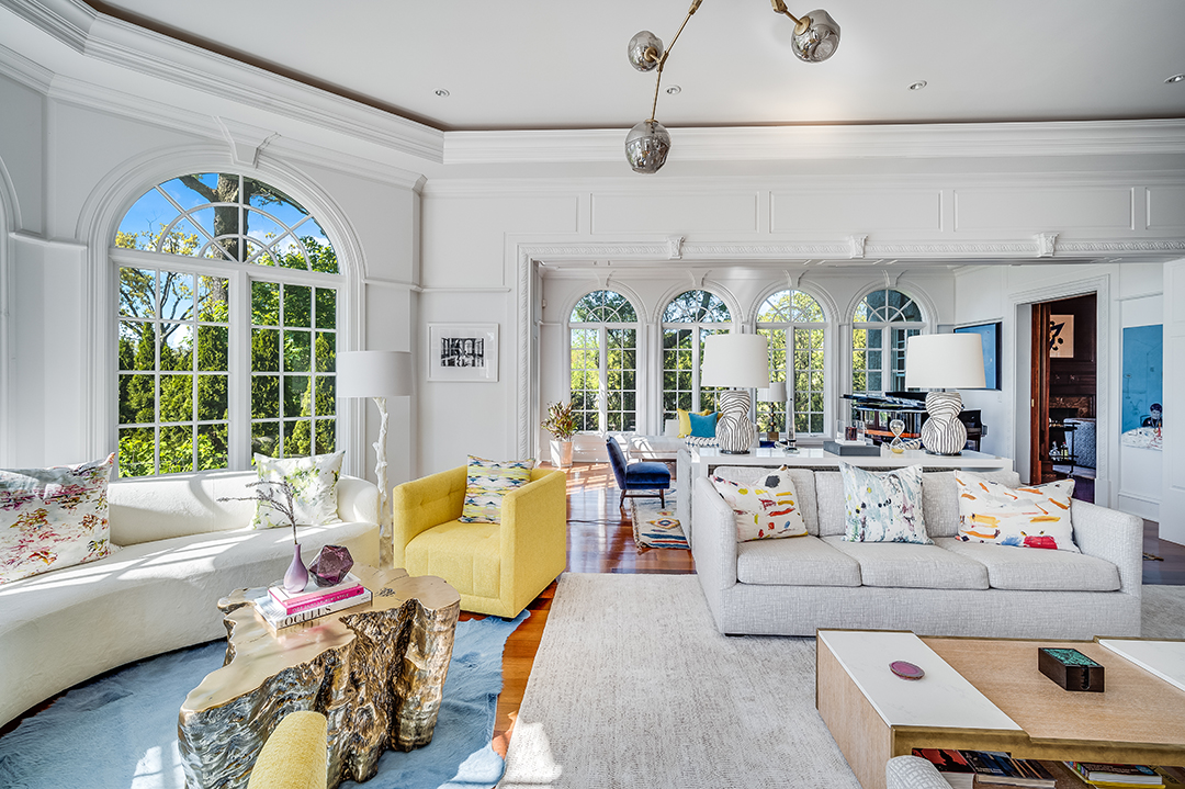 Extraordinary Waterfront Home With Playful Style Lists In Norwalk Ct Living Room B