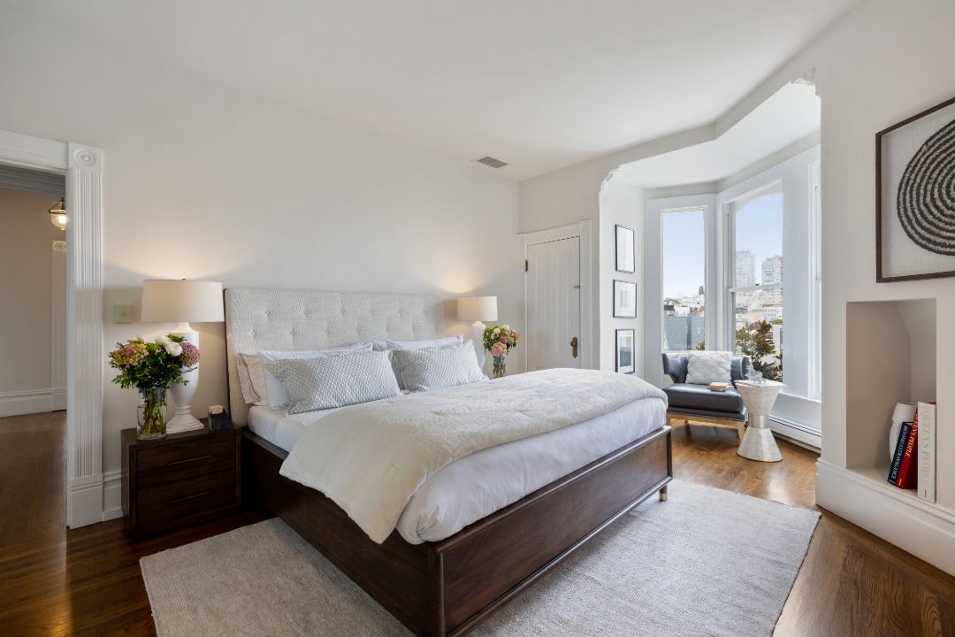 San Francisco Feusier Octagon House Master Bedroom