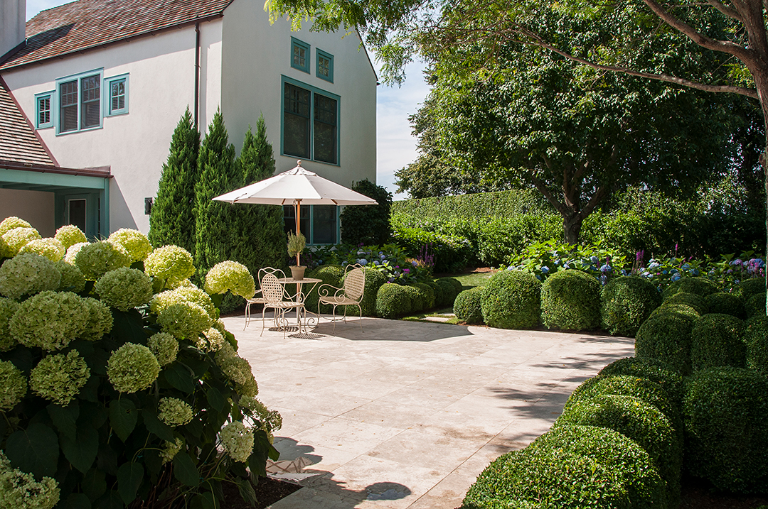 Harmonia Creates A Garden Sanctuary In Water Mill Patio