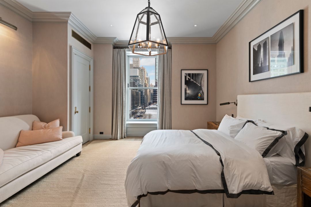 Plaza Hotel Astor Suite Bedroom