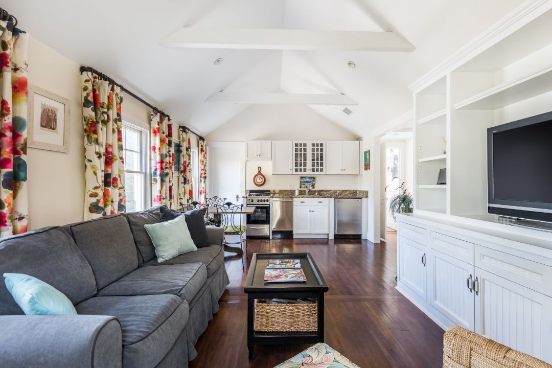 Southampton Historic District Traditional Home Guest House