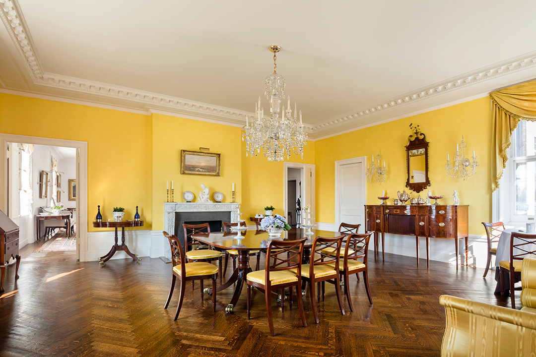Harry Winston Once Called This 32 5m Upper East Side Stunner Home Dining B