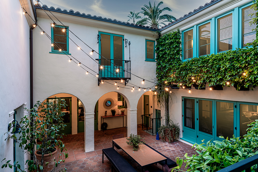 Modern Family Star Parts Ways With Enchanting Spanish Style Home Courtyard B