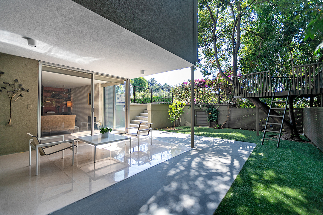 Mid Century Pasadena Home For Sale Outdoor Patio