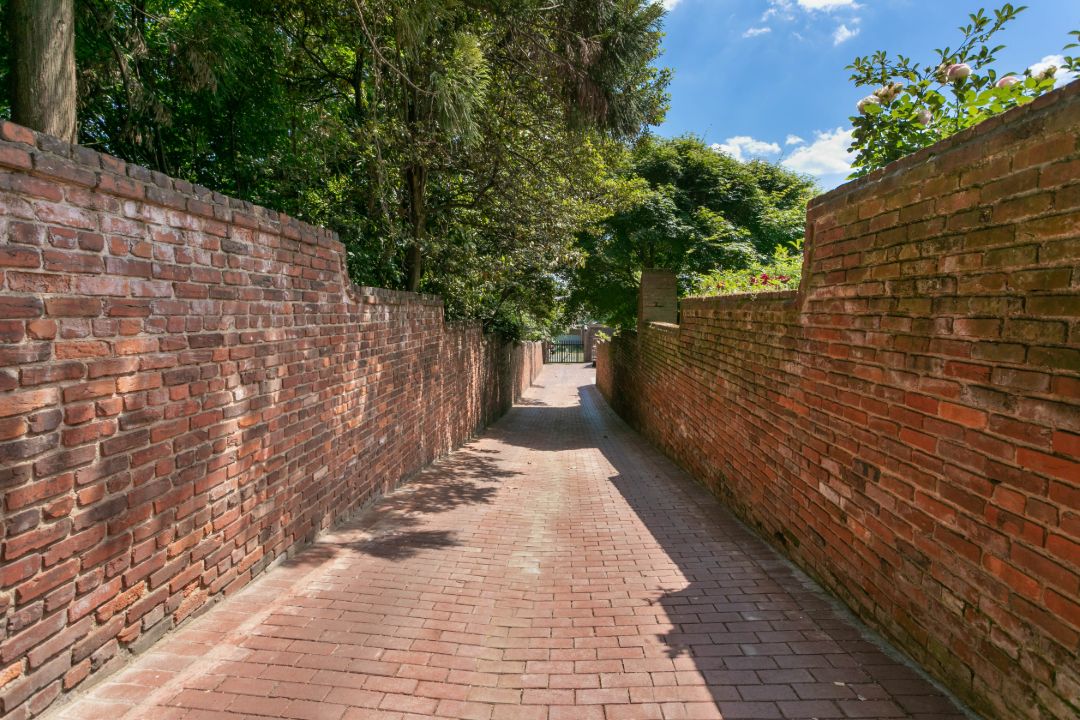 Historic Georgetown Federalist Temporary Home To Jackie Kennedy Alley