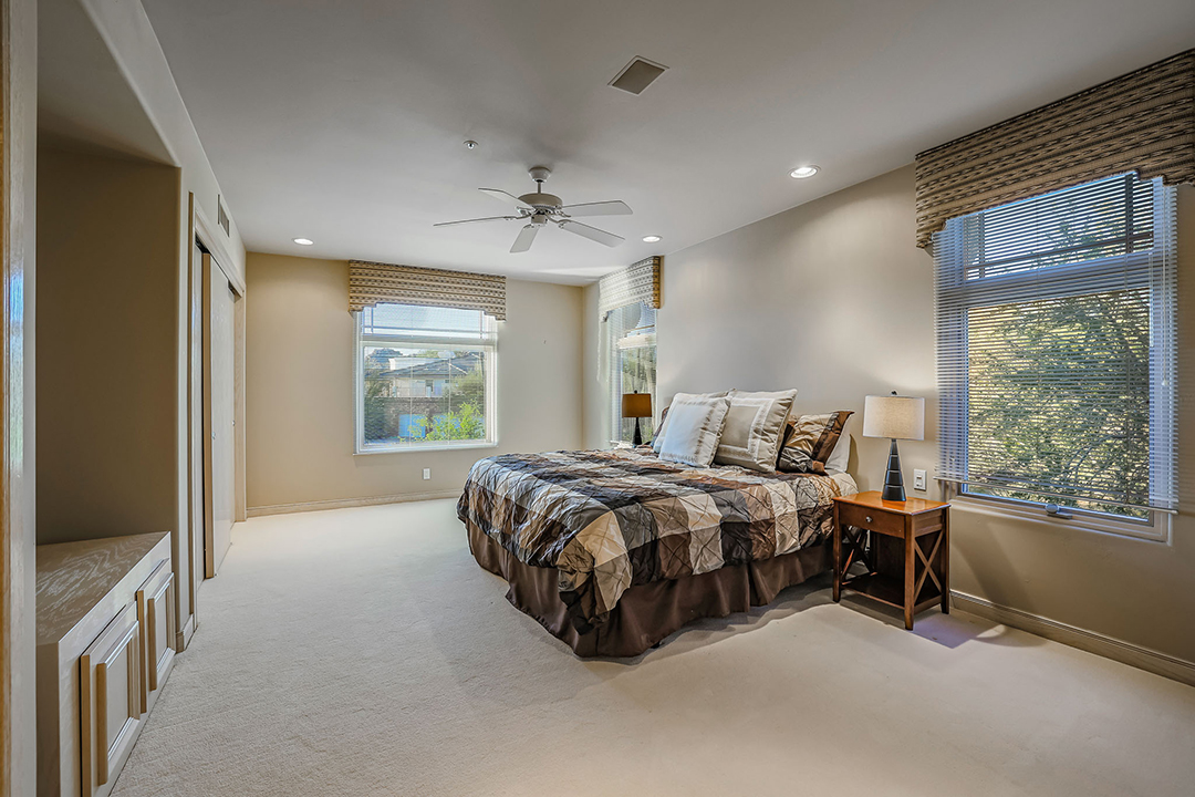 Scottsdale Troon Country Club Golf Course Guest Room