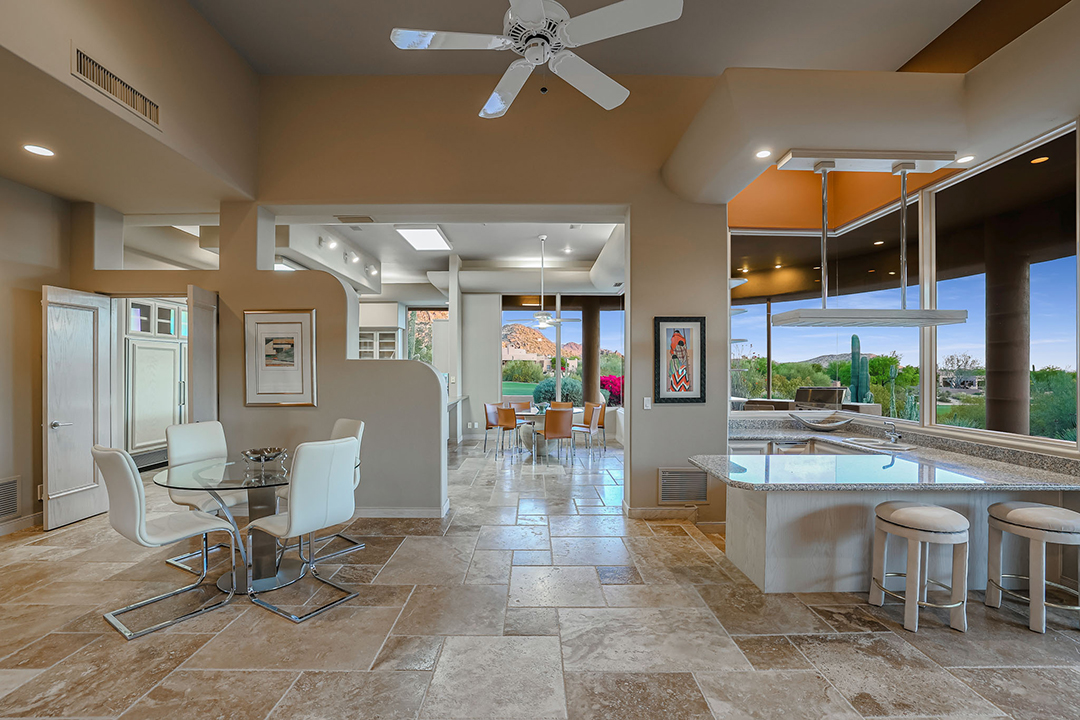 Scottsdale Troon Country Club Golf Course Wet Bar