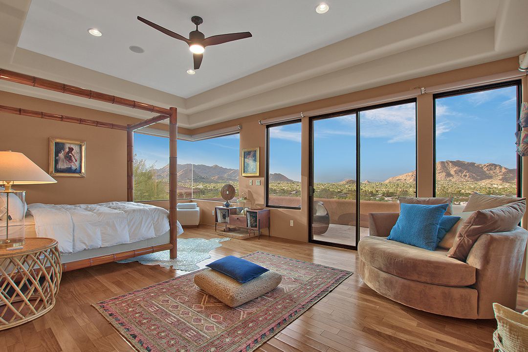 Alicia Keys And Swizz Beatz Say Goodbye To Their Hilltop Arizona Home Guest Bedroom