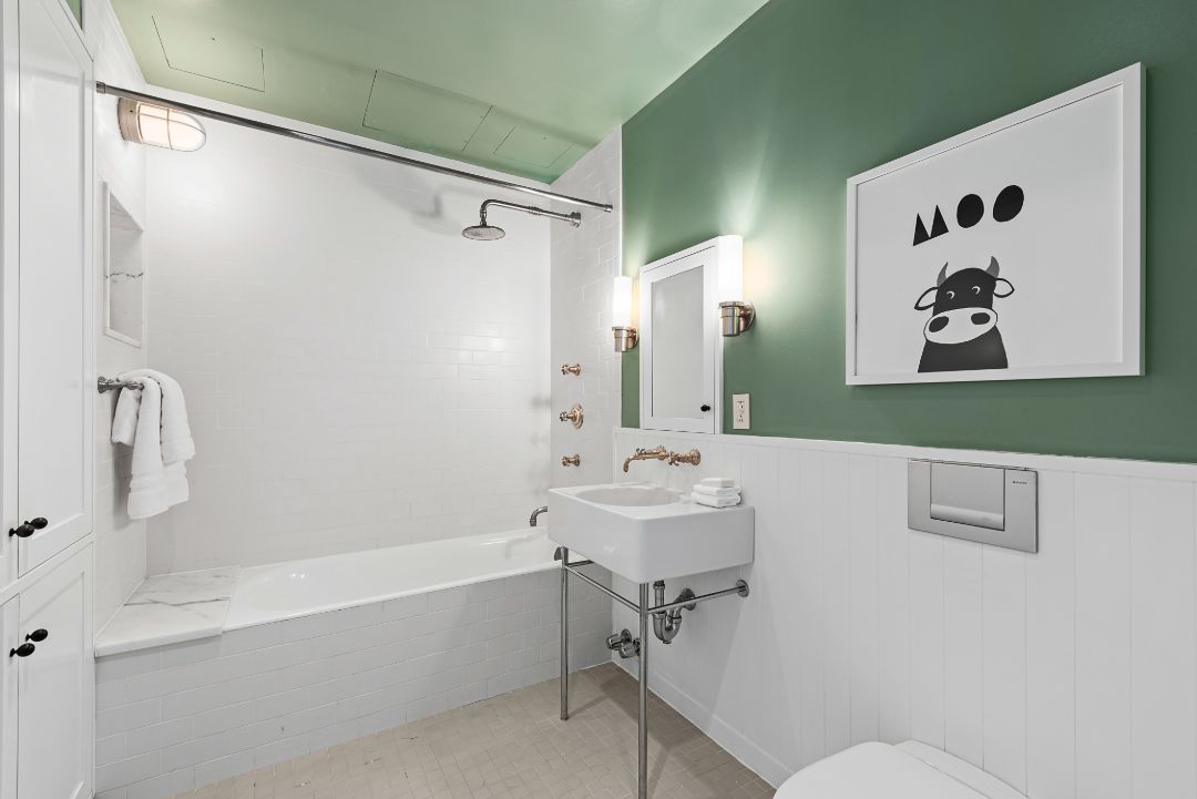 Jon Stewart Former Tribeca Penthouse Green Bathroom
