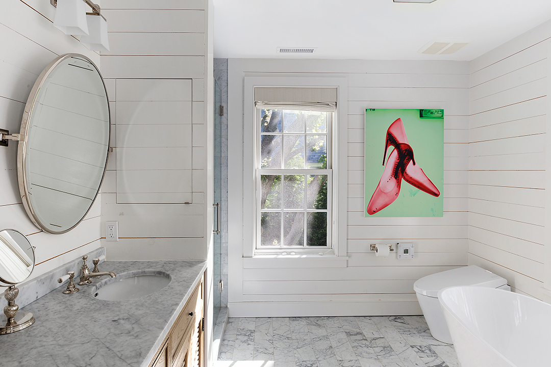 Luann De Lesseps Sag Harbor Home Is Available To Rent For The Summer Bathroom B