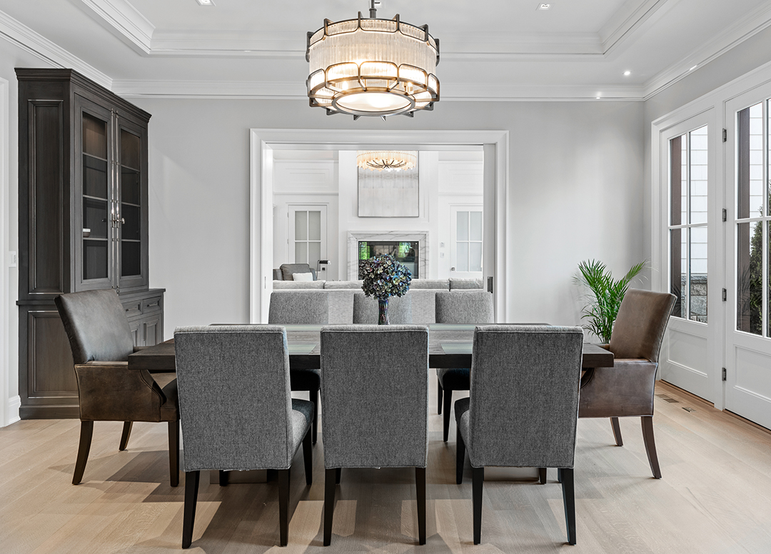 Lavish Backcountry Greenwich Estate Asks 17 5m Breakfast Room