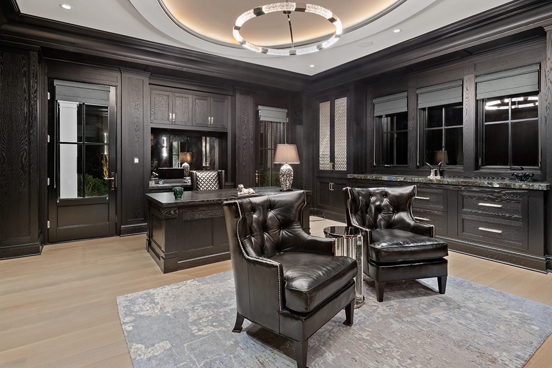 Lavish Backcountry Greenwich Estate Asks 17 5m Office
