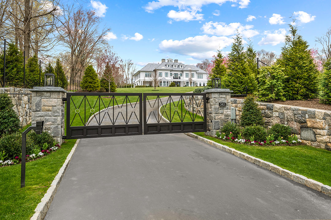 Lavish Backcountry Greenwich Estate Asks 17 5m Gates