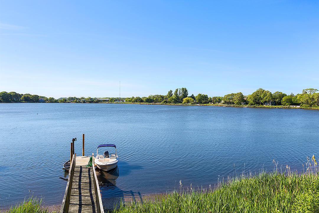 Luann De Lesseps Sag Harbor Home Is Available To Rent For The Summer View