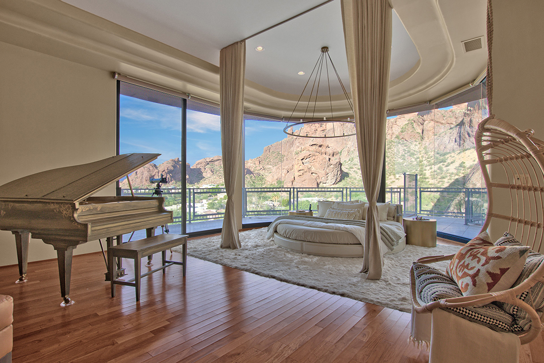 Alicia Keys And Swizz Beatz Say Goodbye To Their Hilltop Arizona Home Master Bedroom