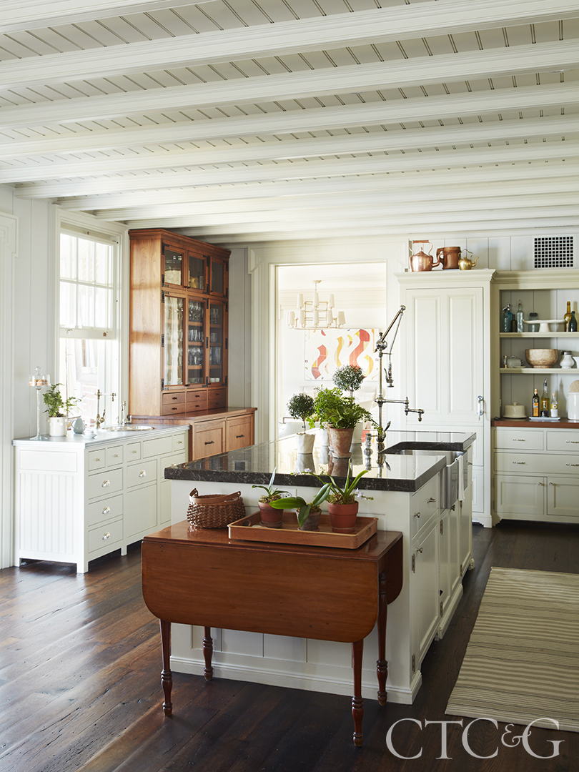 Farmhouse Style Kitchen Interior Design