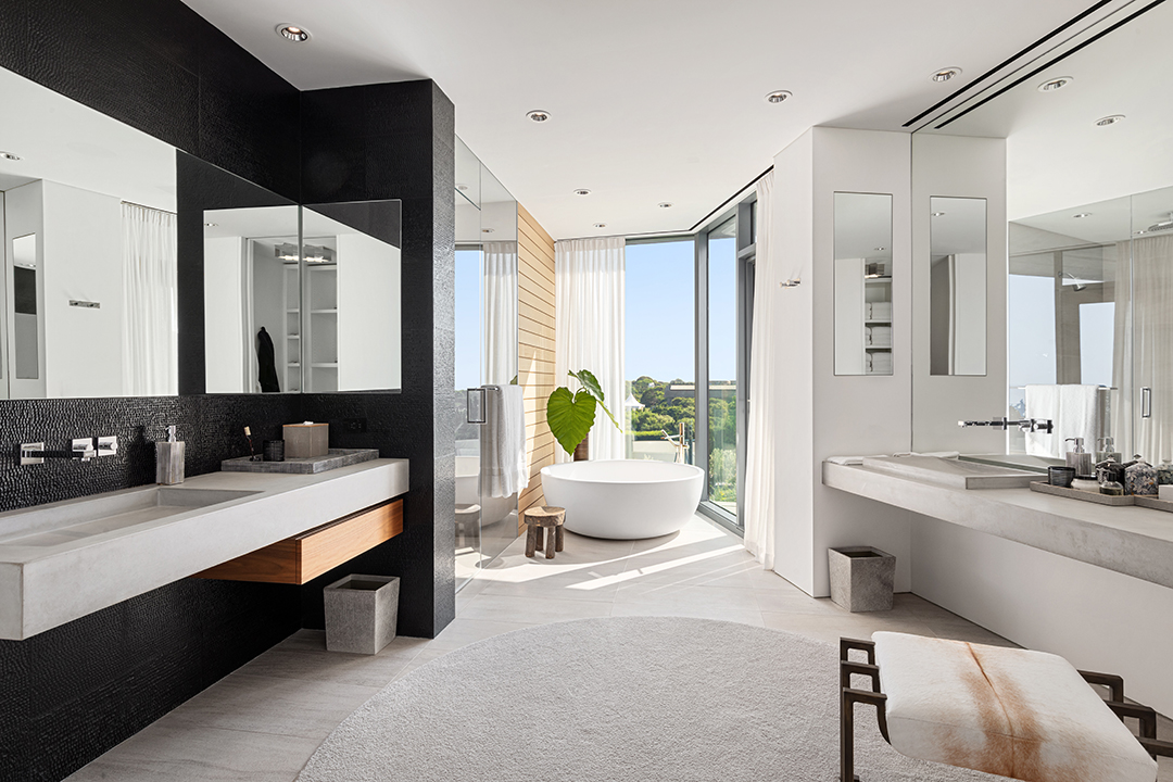 Breathtaking Bridgehampton Modern Lists For 52m Master Bath