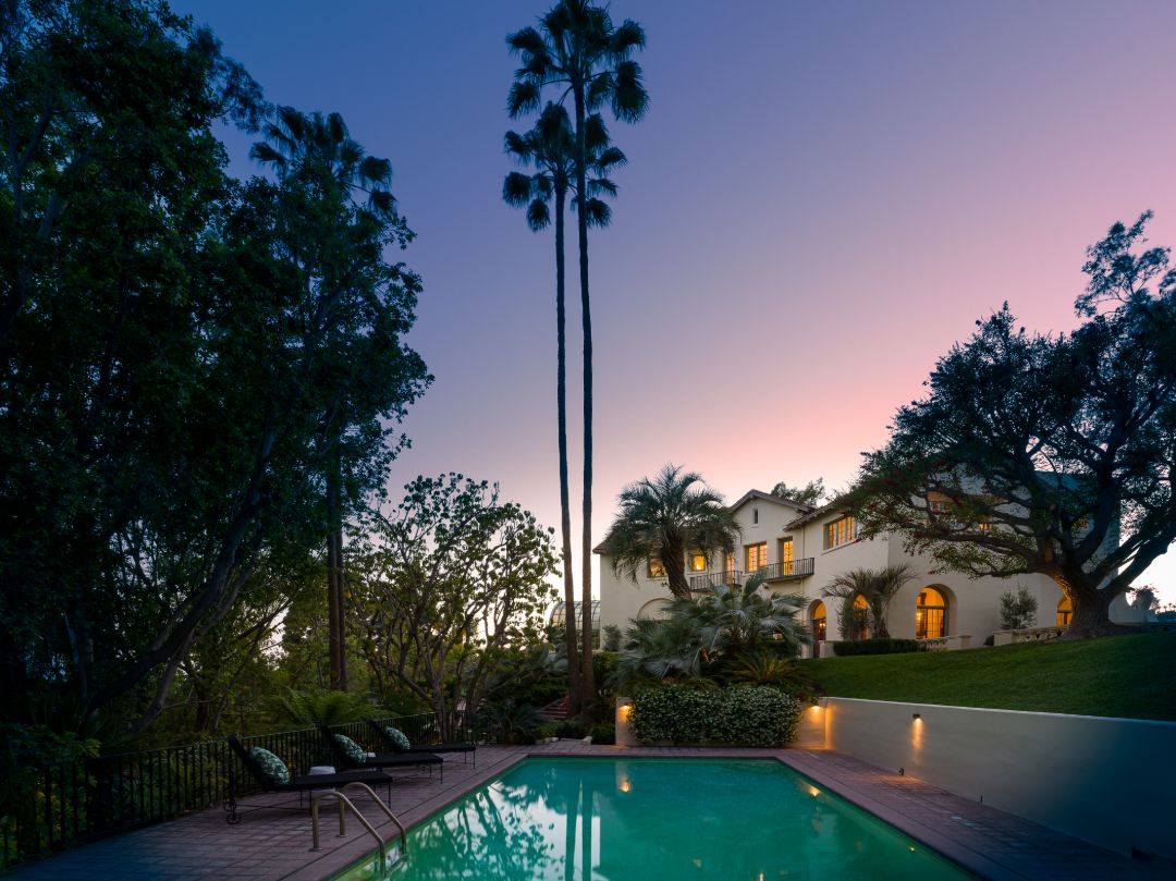 Dodgers Owner Laughlinpark Los Feliz Estate Poolside