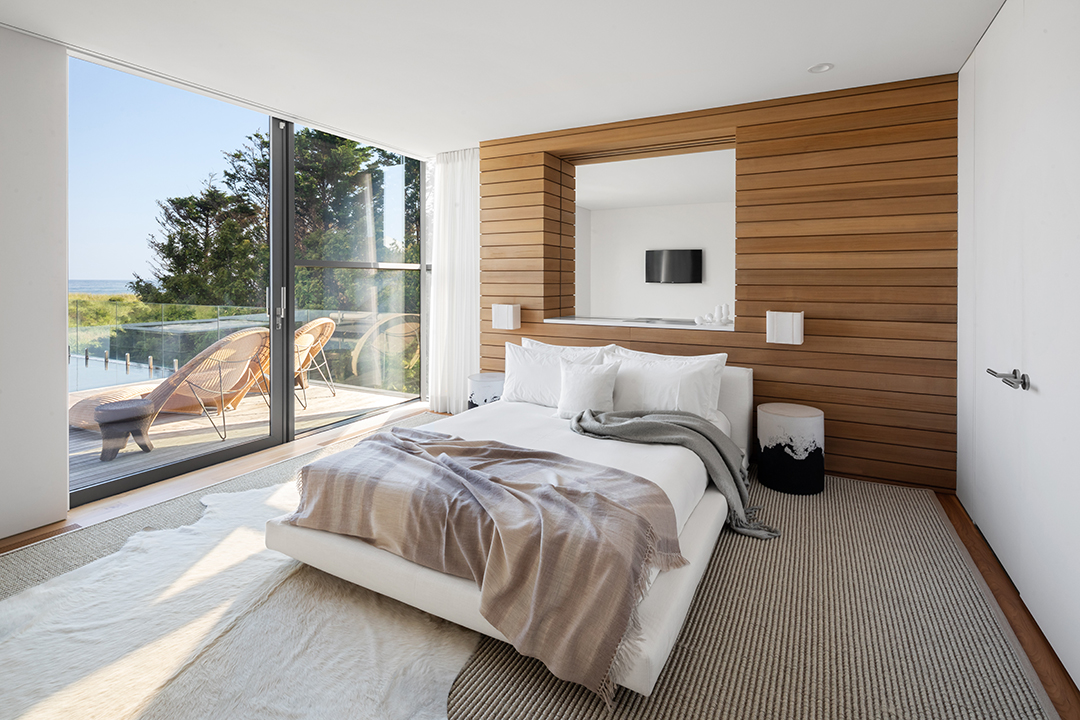 Breathtaking Bridgehampton Modern Lists For 52m Bedroom B