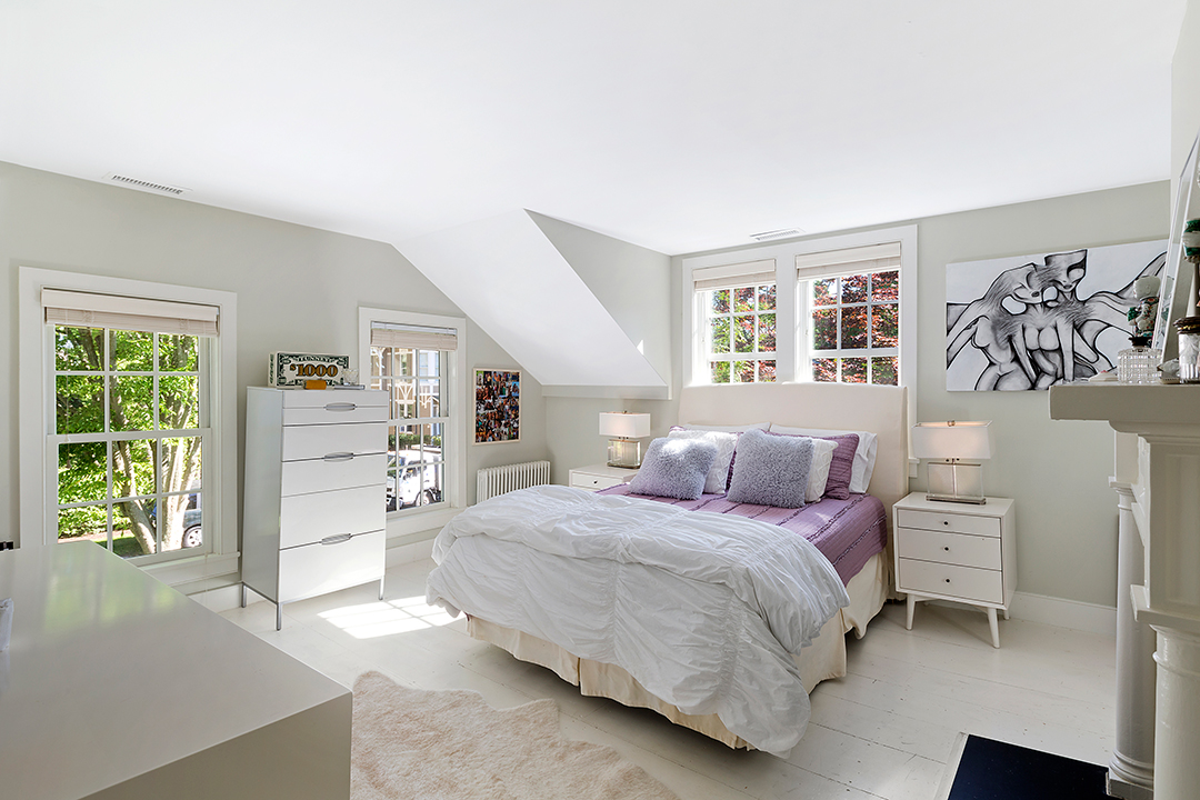 Luann De Lesseps Sag Harbor Home Is Available To Rent For The Summer Bedroom B