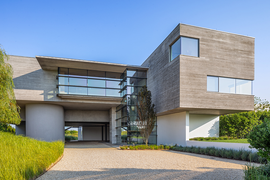 Breathtaking Bridgehampton Modern Lists For 52m Driveway