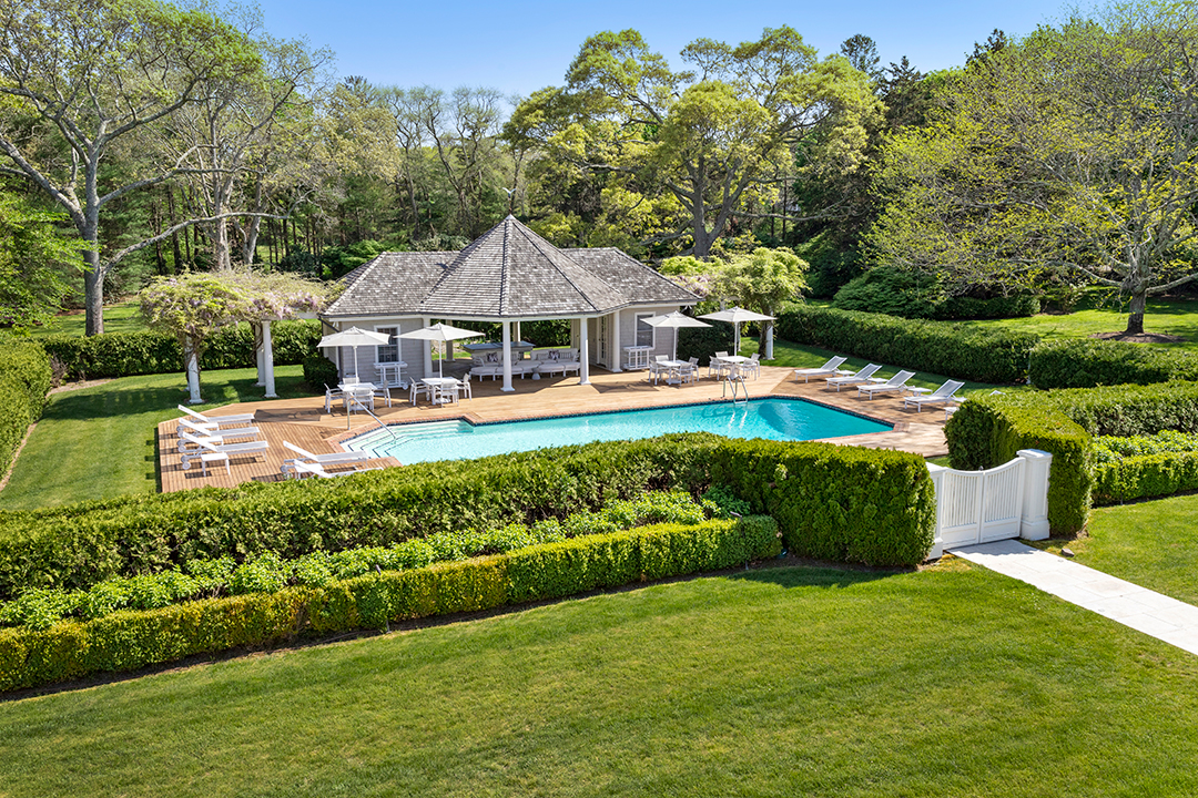 Explore A 16 5m Hamptons Mansion Decked Out For Summer Fun Pool Aerial
