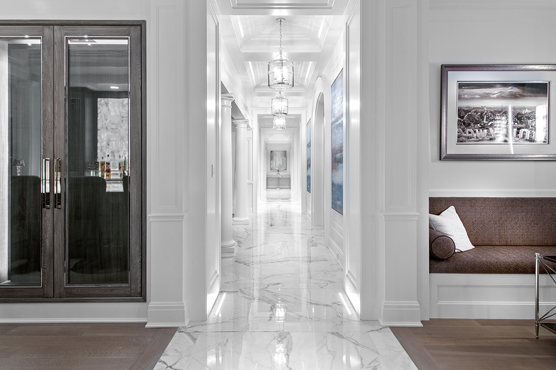 Lavish Backcountry Greenwich Estate Asks 17 5m Center Hall