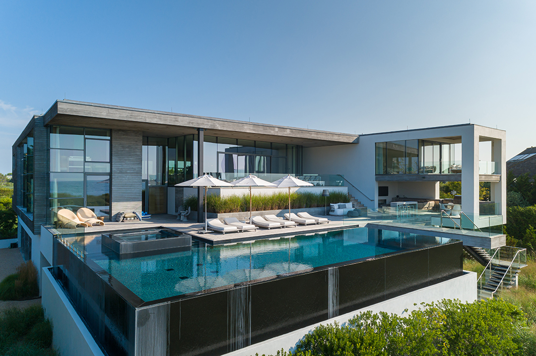 Breathtaking Bridgehampton Modern Lists For 52m Pool