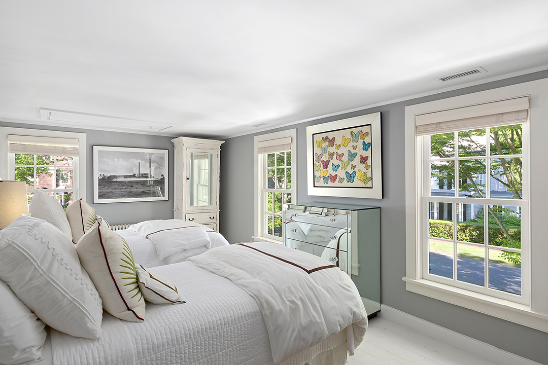 Luann De Lesseps Sag Harbor Home Is Available To Rent For The Summer Bedroom C