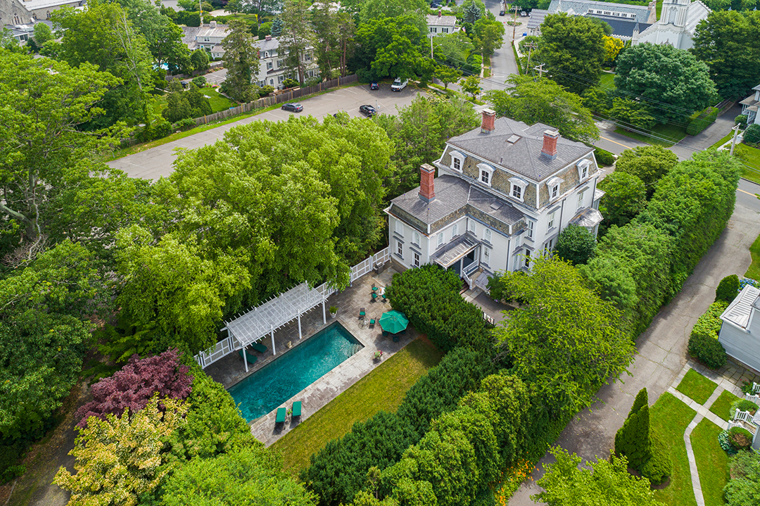 Enchanting Victorian Harkening To Gilmore Girls Lists In Southport Ct Aerial B