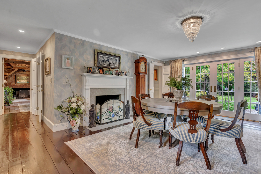 East Haddam Connecticut Country Estate Casual Dining