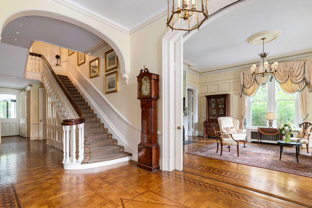 Enchanting Victorian Harkening To Gilmore Girls Lists In Southport Ct Foyer