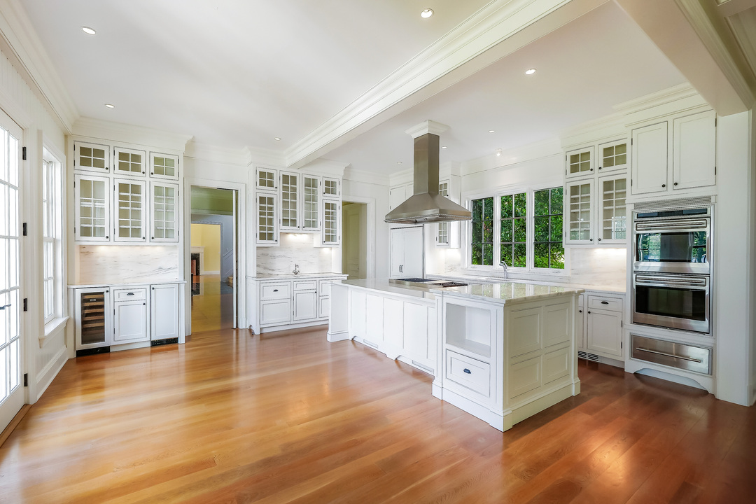 Sheldon Solow Wainscott Hamptons Beach House Kitchen