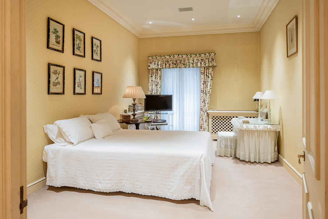 London Belgravia Apartment Once Home To Two Prime Ministers And An Heiress Wants 23m Bedroom