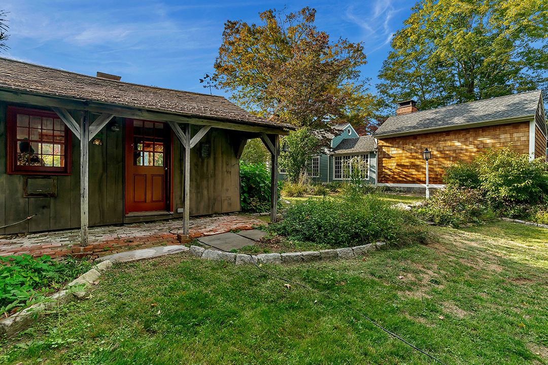 Celebrity Wedding Planner Lists Fairytale Connecticut Compound Houses