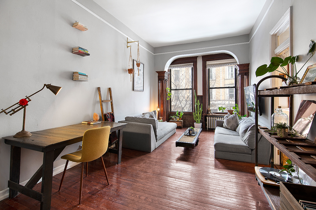 6 Eye Catching Nyc Listings Priced Under 1m Uws