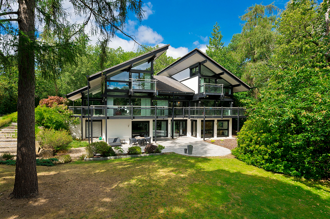 Antonio Banderas Seeks 3m For Prefab Home In The English Countryside Rear Aspect