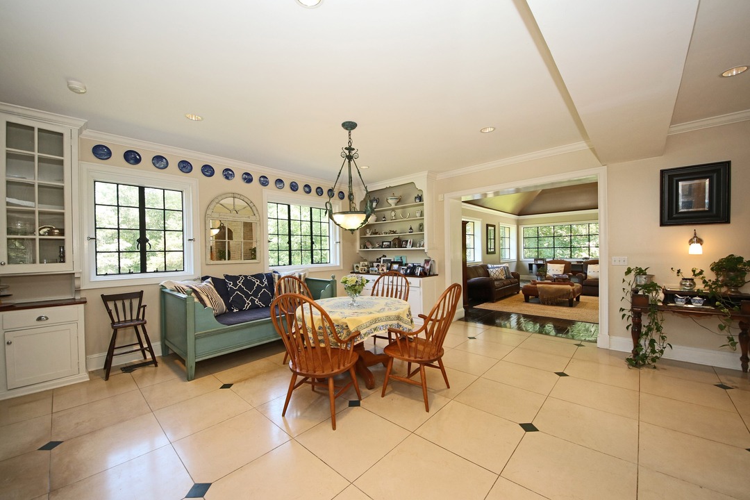 Mark Twain Redding Ct Estate Casual Eating