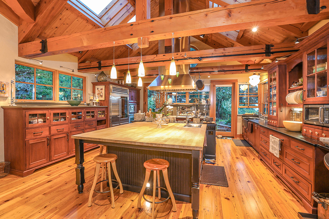 Oprah Winfrey Sells Dreamy Waterfront Estate On Orcas Island For 14m Kitchen B