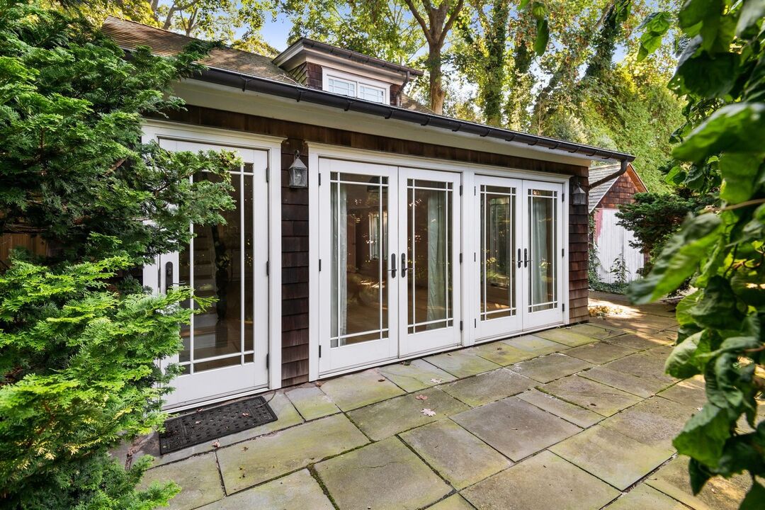 Larry Rivers Former Southampton Home Guest House