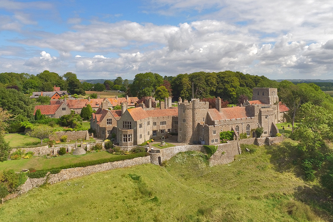 Medieval Kent Castle In England With Views All The Way To France Asks 11m Aerial F