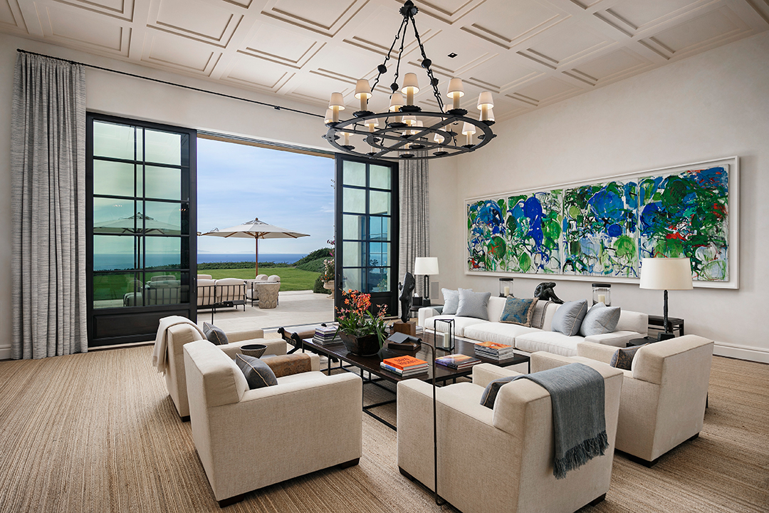 This 160m Oceanfront Estate Just Became The Most Expensive Home For Sale In California Bellevue Great Room Jim Bartsch