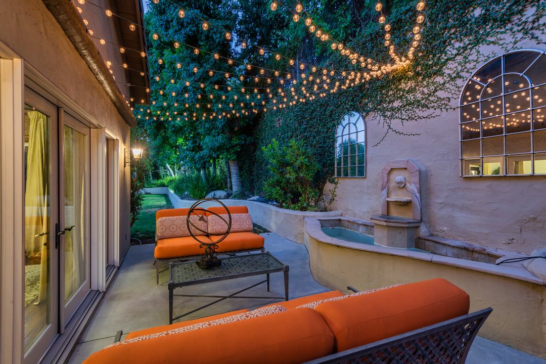 Nick Vanessa Lachey Former Encino Home Outdoor Seating