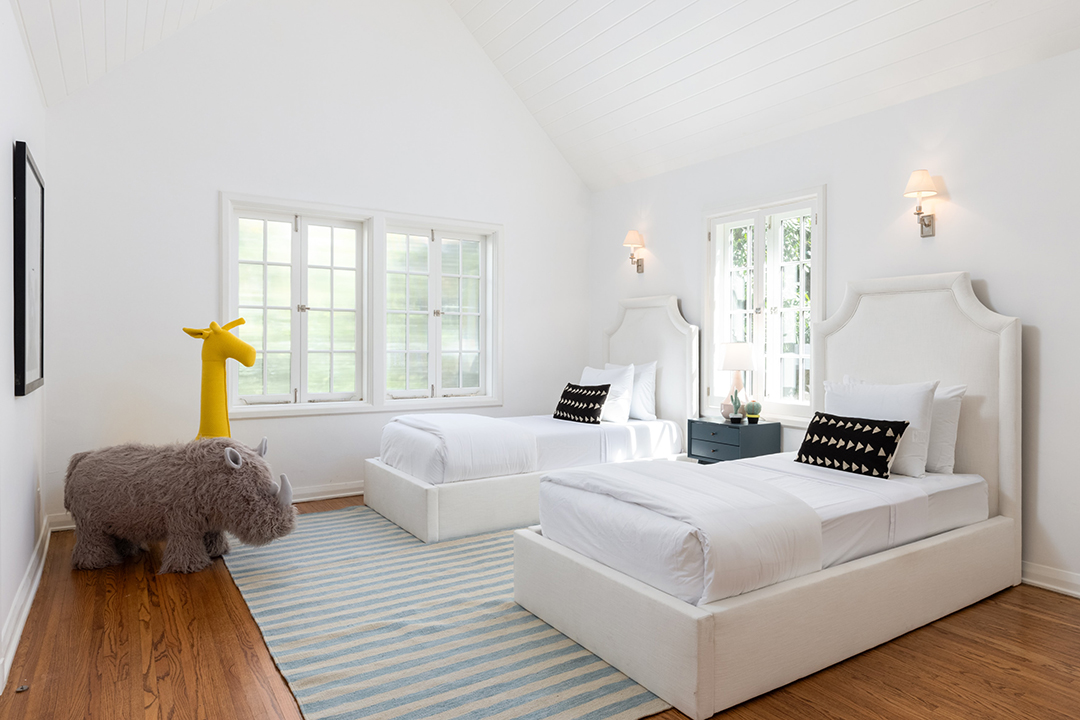 Leonardo Dicaprio Lists Circa 1926 Home In Loz Feliz For 5 75m Twins