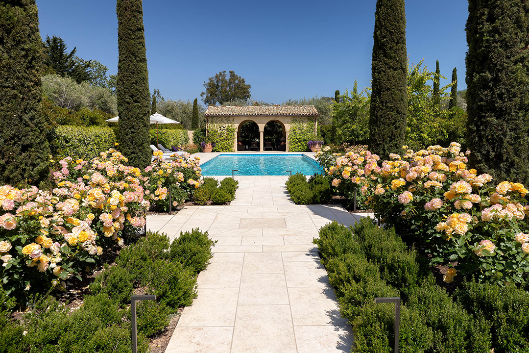 This 160m Oceanfront Estate Just Became The Most Expensive Home For Sale In California Bellevue Pool Jim Bartsch