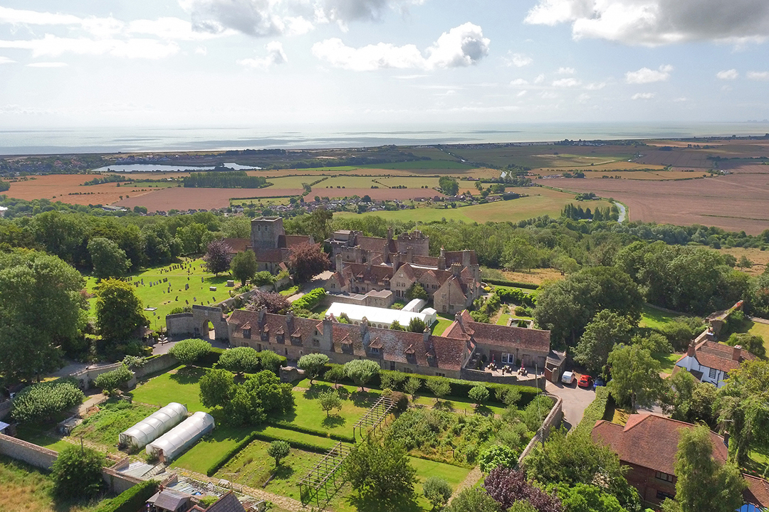 Medieval Kent Castle In England With Views All The Way To France Asks 11m Aerial D