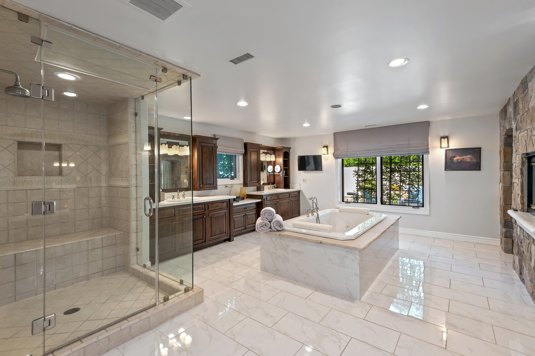 Nick Vanessa Lachey Former Encino Home Master Bath