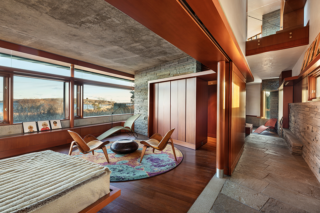 World Renowned Architect William Pedersens Shelter Island Home Asks 7m Sitting Area